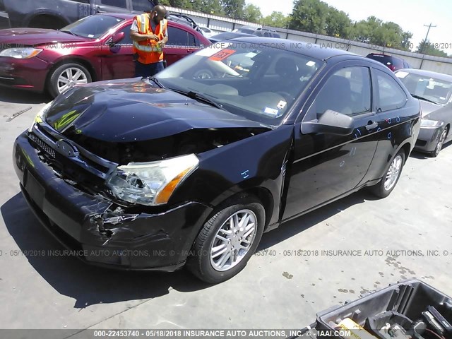 1FAHP33N68W188934 - 2008 FORD FOCUS SE/SEL/SES BLACK photo 2