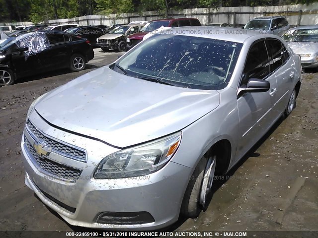 1G11B5SA7DF184205 - 2013 CHEVROLET MALIBU LS 银色 照片 2