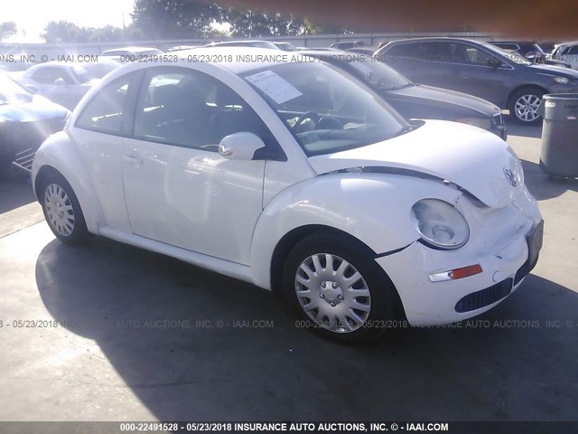 3VWPG3AG8AM009323 - 2010 VOLKSWAGEN NEW BEETLE WHITE photo 1