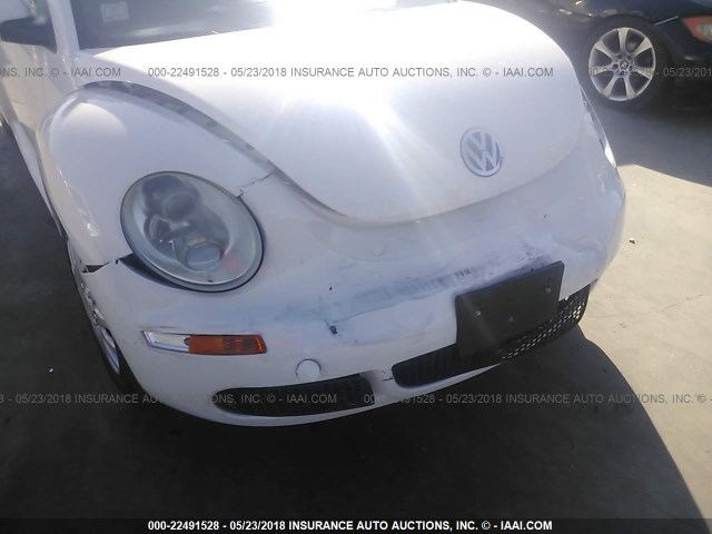 3VWPG3AG8AM009323 - 2010 VOLKSWAGEN NEW BEETLE WHITE photo 6