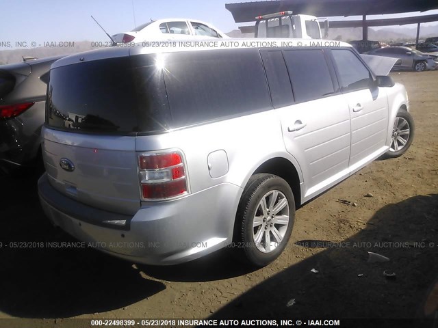 2FMGK5BC6BBD33667 - 2011 FORD FLEX SE SILVER photo 4