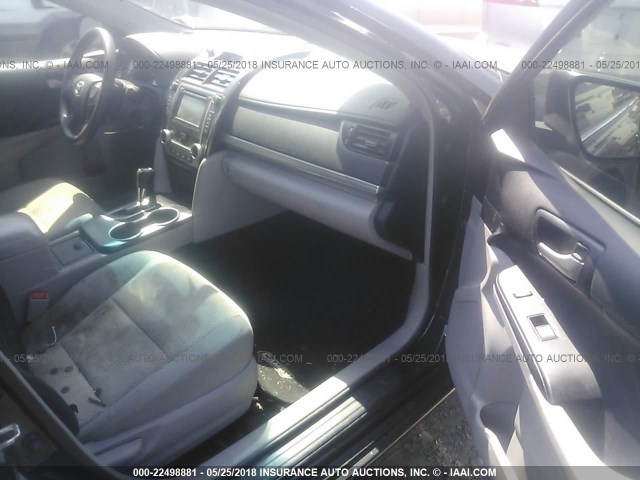4T1BF1FK4DU235002 - 2013 TOYOTA CAMRY L/SE/LE/XLE 黑色 照片 5