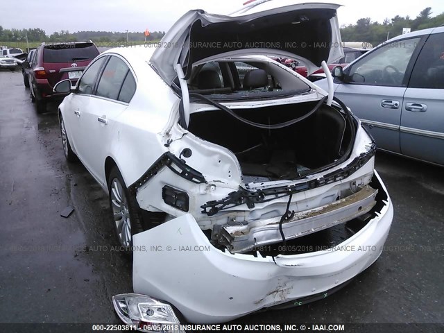 2G4GS5EV4D9157371 - 2013 BUICK REGAL PREMIUM WHITE photo 6