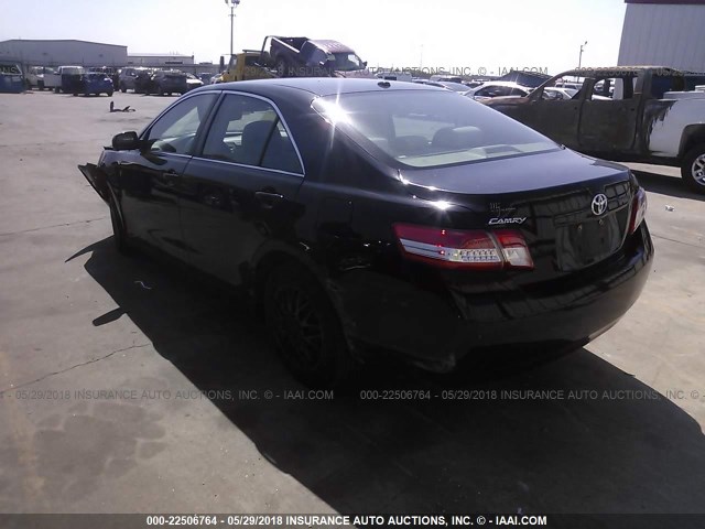 4T1BF3EK3BU197224 - 2011 TOYOTA CAMRY SE/LE/XLE BLACK photo 3