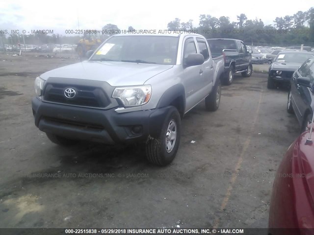 5TFJX4GN2DX024385 - 2013 TOYOTA TACOMA DOUBLE CAB SILVER photo 2