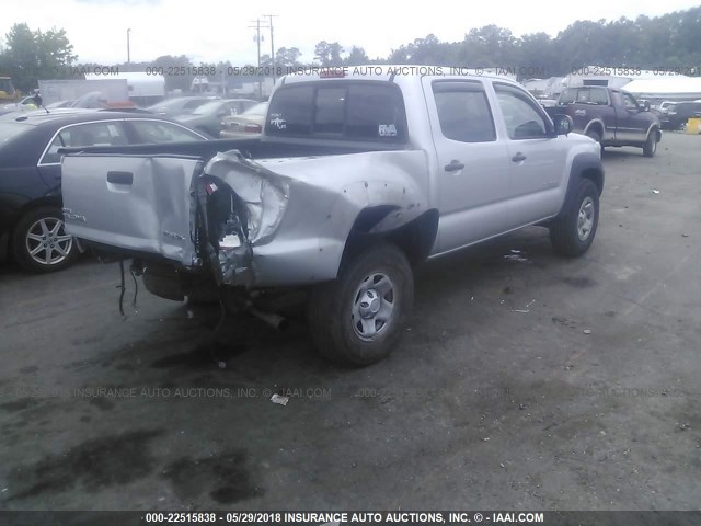 5TFJX4GN2DX024385 - 2013 TOYOTA TACOMA DOUBLE CAB SILVER photo 4