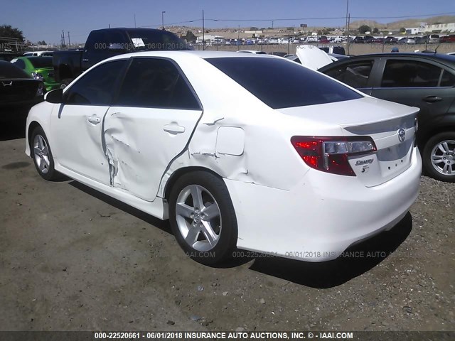 4T1BF1FK3EU333889 - 2014 TOYOTA CAMRY L/SE/LE/XLE 白色 照片 3