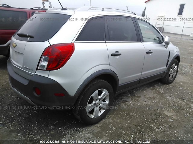 3GNAL2EK9DS565676 - 2013 CHEVROLET CAPTIVA LS 银色 照片 4