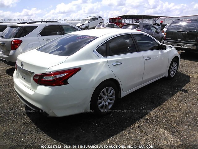 1N4AL3AP8HC295969 - 2017 NISSAN ALTIMA 2.5/S/SV/SL/SR WHITE photo 4