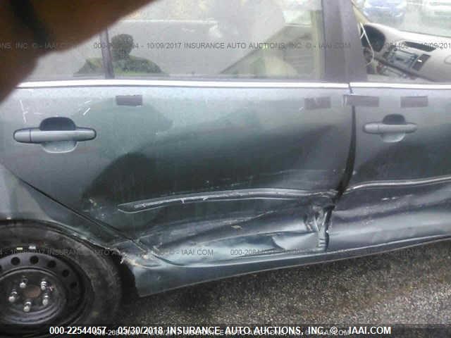 4T1BE30K55U087953 - 2005 TOYOTA CAMRY LE/XLE/SE GREEN photo 6