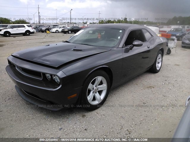 2C3CDYAGXDH692141 - 2013 DODGE CHALLENGER SXT GRAY photo 2