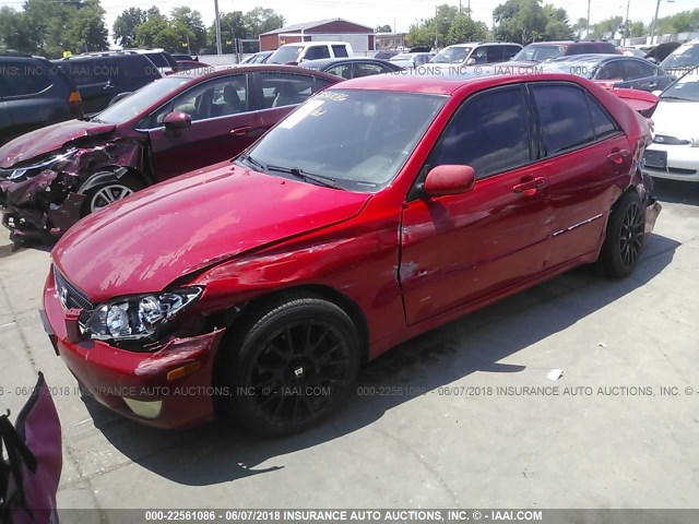 JTHBD192220034658 - 2002 LEXUS IS 300 RED photo 2