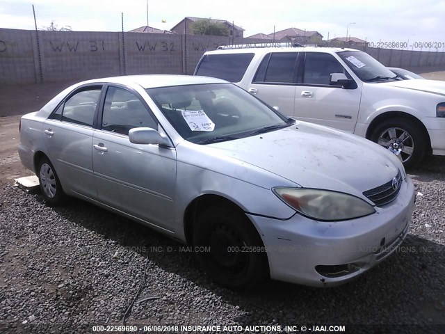 JTDBE32K540248258 - 2004 TOYOTA CAMRY LE/XLE 银色 照片 1