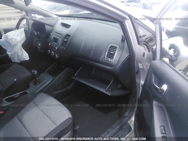 KNAFX4A87F5269655 - 2015 KIA FORTE EX SILVER photo 5