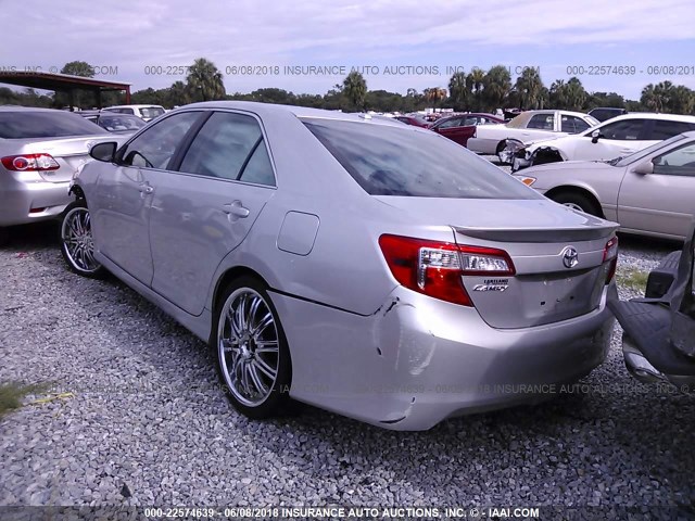 4T1BF1FK9EU804217 - 2014 TOYOTA CAMRY L/SE/LE/XLE SILVER photo 3