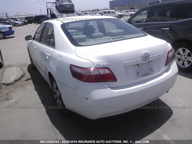 4T1BE46K09U909268 - 2009 TOYOTA CAMRY SE/LE/XLE WHITE photo 3