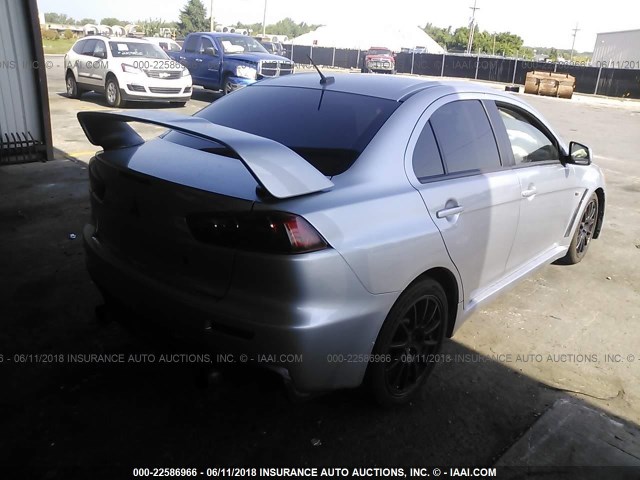 JA3AW86VX8U044157 - 2008 MITSUBISHI LANCER EVOLUTION GSR SILVER photo 4