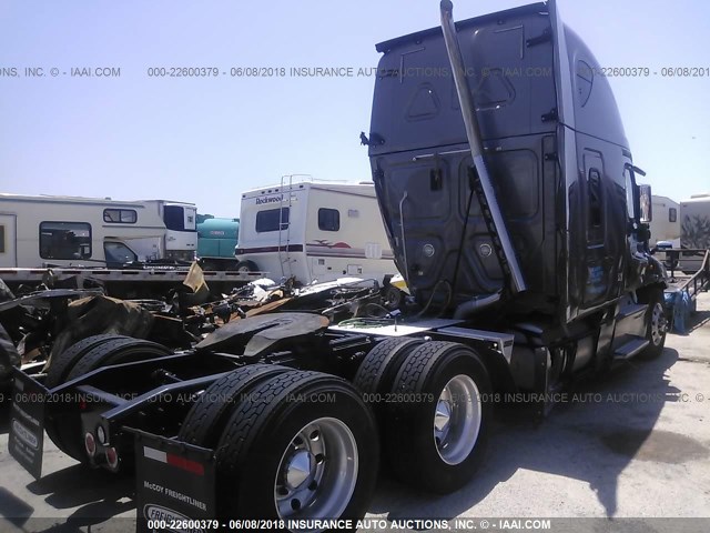 3AKJGLD53GSGY2405 - 2016 FREIGHTLINER CASCADIA 125  GRAY photo 4