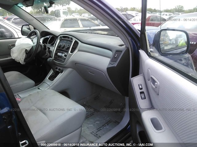 JTEDP21A060113354 - 2006 TOYOTA HIGHLANDER LIMITED BLUE photo 5