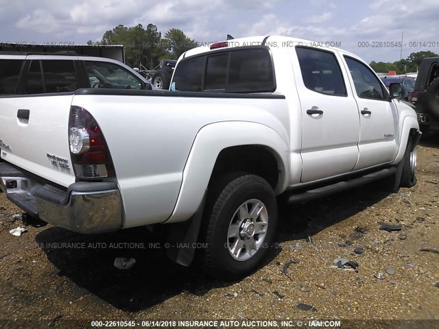 5TFJU4GN1CX028743 - 2012 TOYOTA TACOMA DOUBLE CAB PRERUNNER WHITE photo 4
