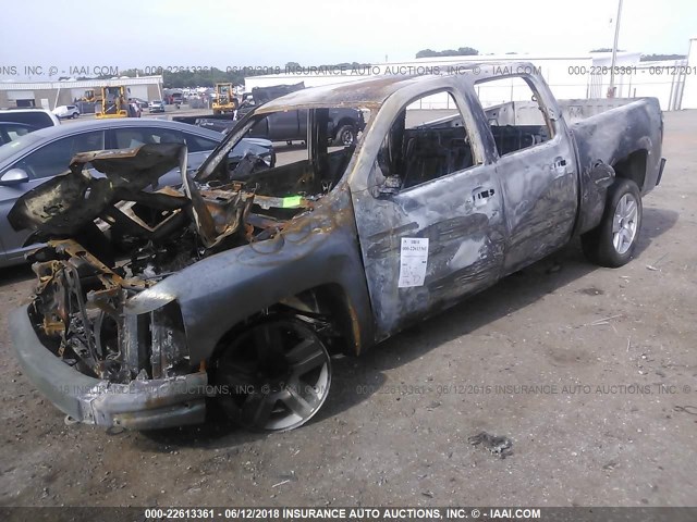 2GCEC13J081191751 - 2008 CHEVROLET SILVERADO C1500 GRAY photo 2