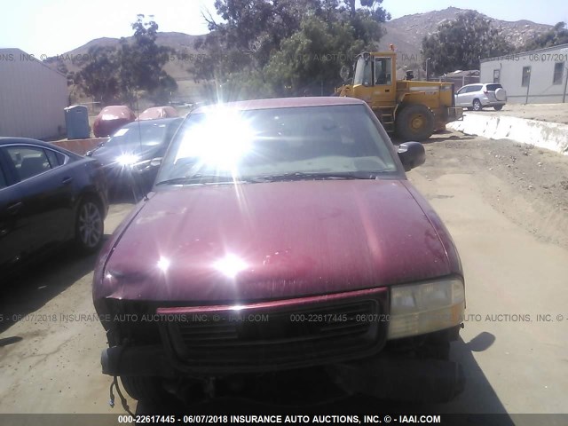 1GTCS19W918158506 - 2001 GMC SONOMA RED photo 6