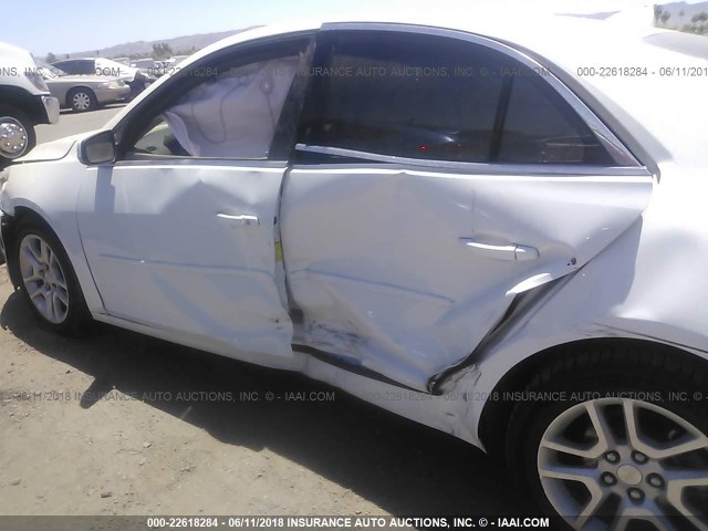 1G11C5SA2DF323721 - 2013 CHEVROLET MALIBU 1LT თეთრი ფოტო 6