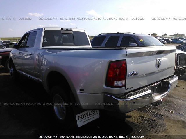 3C63RPHL9JG131670 - 2018 RAM 3500 SLT SILVER photo 3