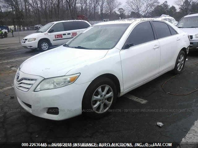 4T1BK3EK0AU608055 - 2010 TOYOTA CAMRY SE/LE/XLE WHITE photo 2