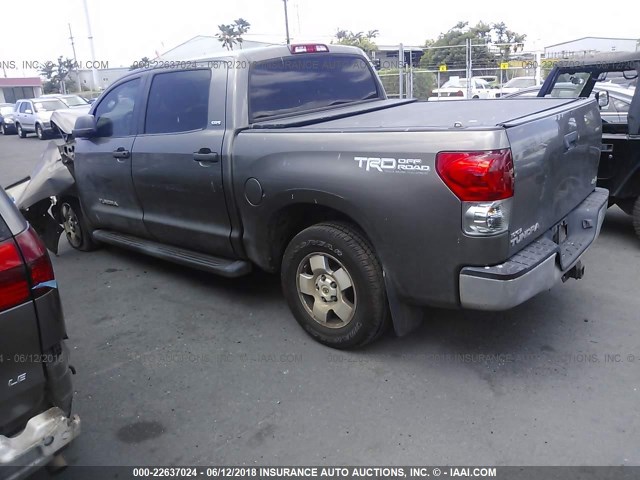 5TFDV54177X026678 - 2007 TOYOTA TUNDRA CREWMAX SR5 BROWN photo 3