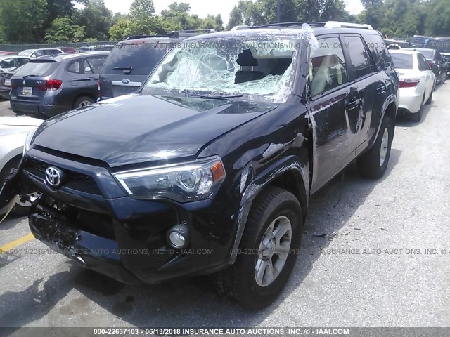 JTEBU5JR9J5512461 - 2018 TOYOTA 4RUNNER SR5 PREM/LTDL/TRAIL/TRD BLACK photo 2