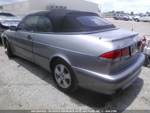 YS3DF78K537010445 - 2003 SAAB 9-3 SE SILVER photo 3