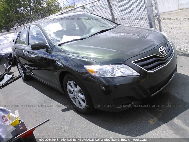 4T1BF3EK7BU634674 - 2011 TOYOTA CAMRY SE/LE/XLE GREEN photo 1