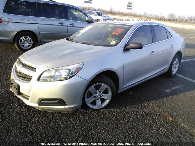 1G11B5SA0DF322862 - 2013 CHEVROLET MALIBU LS Silber Foto 2
