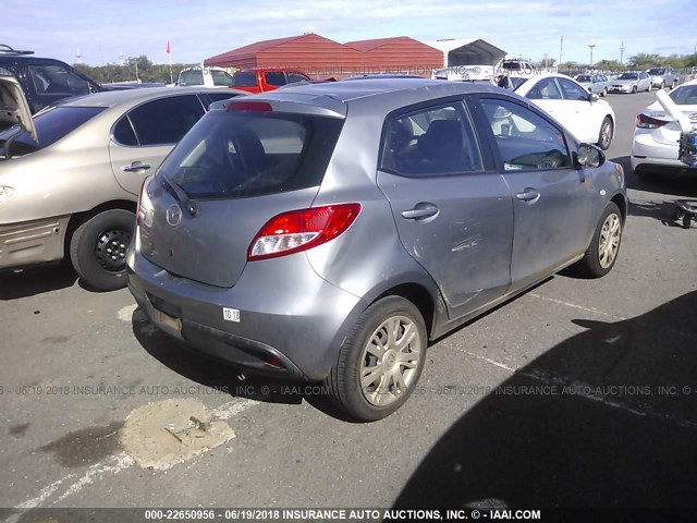 JM1DE1KY2E0172517 - 2014 MAZDA MAZDA2 SPORT GRAY photo 4