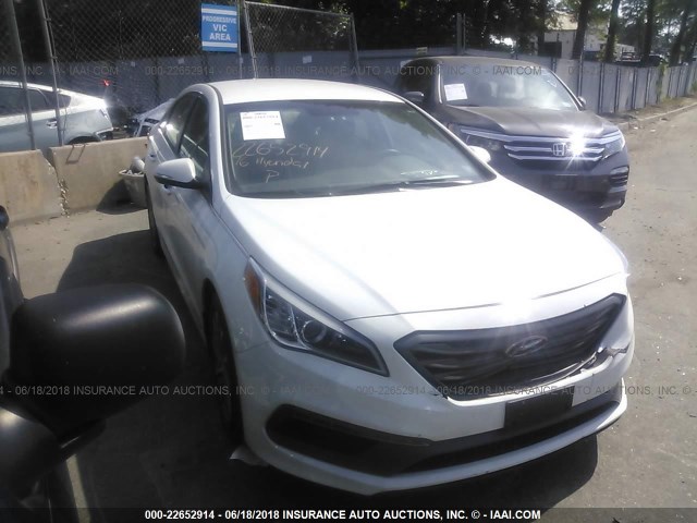 5NPE34AF9GH422613 - 2016 HYUNDAI SONATA SPORT/LIMITED WHITE photo 1