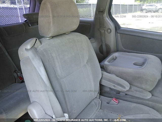 5TDZA23C84S206028 - 2004 TOYOTA SIENNA CE/LE GOLD photo 8