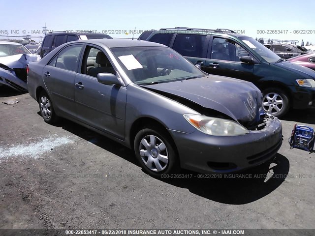 JTDBE32K120135758 - 2002 TOYOTA CAMRY LE/XLE/SE GRAY photo 1