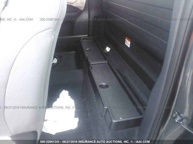 5TFRX5GN1HX097942 - 2017 TOYOTA TACOMA ACCESS CAB/SR/SR5 ნაცრისფერი ფოტო 8