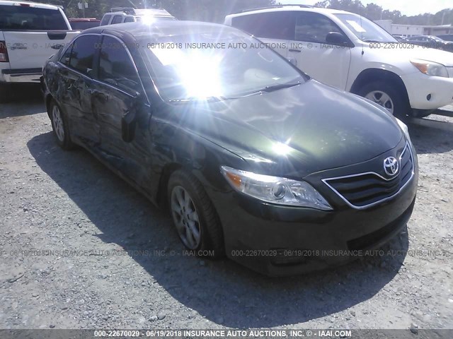 4T1BF3EK3BU725117 - 2011 TOYOTA CAMRY SE/LE/XLE GREEN photo 1