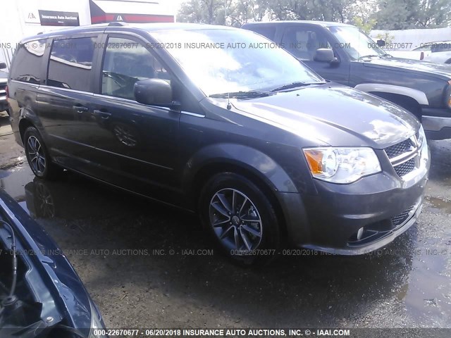 2C4RDGCG6HR713628 - 2017 DODGE GRAND CARAVAN SXT GRAY photo 1