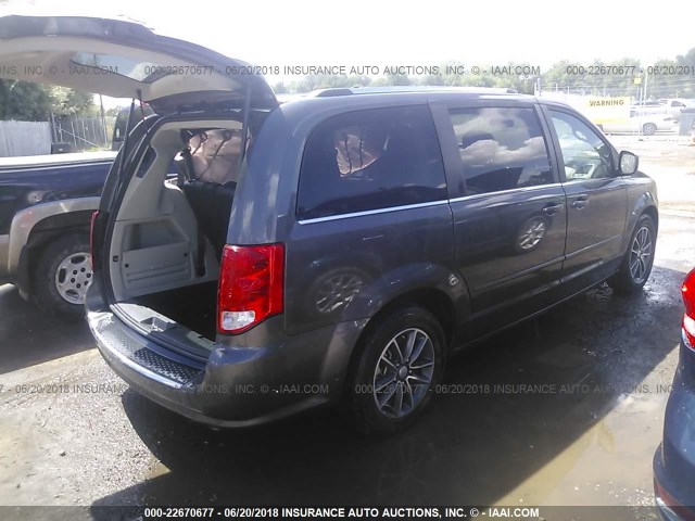 2C4RDGCG6HR713628 - 2017 DODGE GRAND CARAVAN SXT GRAY photo 4