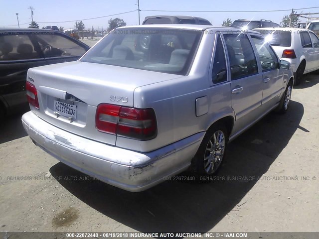 YV1LS5574W1523304 - 1998 VOLVO S70 SILVER photo 4