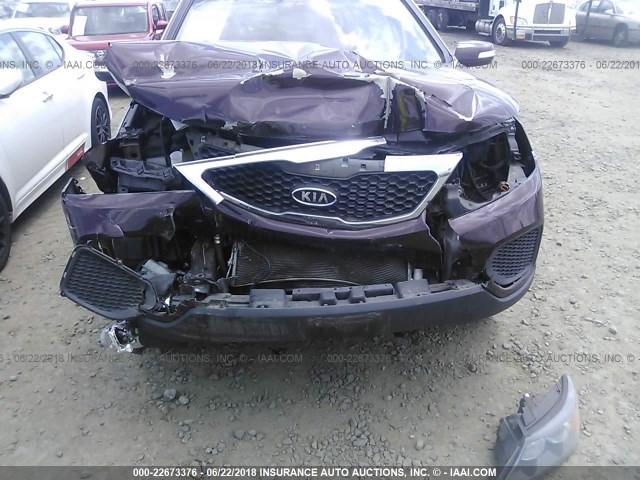 5XYKTCA15BG178878 - 2011 KIA SORENTO LX PURPLE photo 6