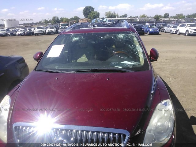 5GAER23708J140766 - 2008 BUICK ENCLAVE CXL RED photo 6