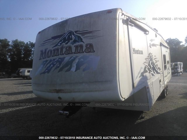 4YDF357224D510643 - 2004 KEYSTONE MONTANA WHITE photo 2