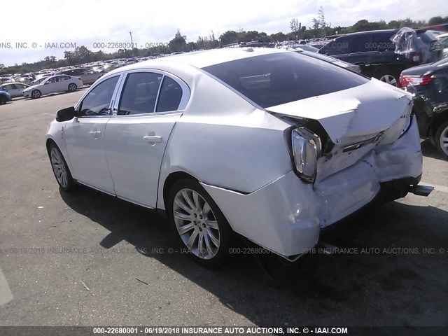 1LNHL9DR8AG611695 - 2010 LINCOLN MKS WHITE photo 3