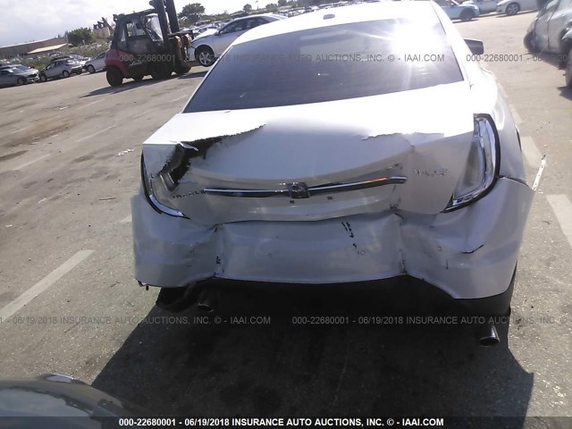 1LNHL9DR8AG611695 - 2010 LINCOLN MKS WHITE photo 6