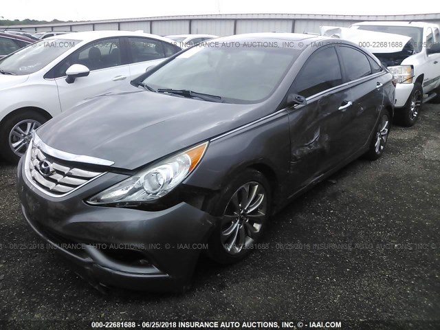 5NPEC4AB9DH505547 - 2013 HYUNDAI SONATA SE/LIMITED GRAY photo 2