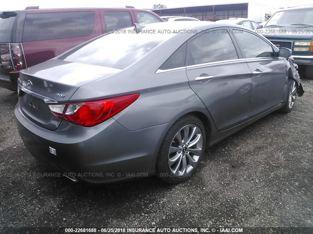 5NPEC4AB9DH505547 - 2013 HYUNDAI SONATA SE/LIMITED GRAY photo 4